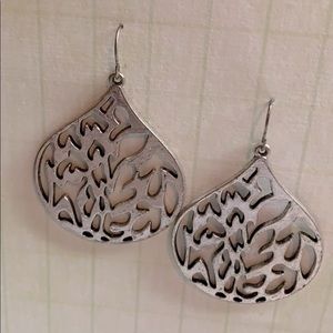 A gorgeous pair of distressed style earrings!